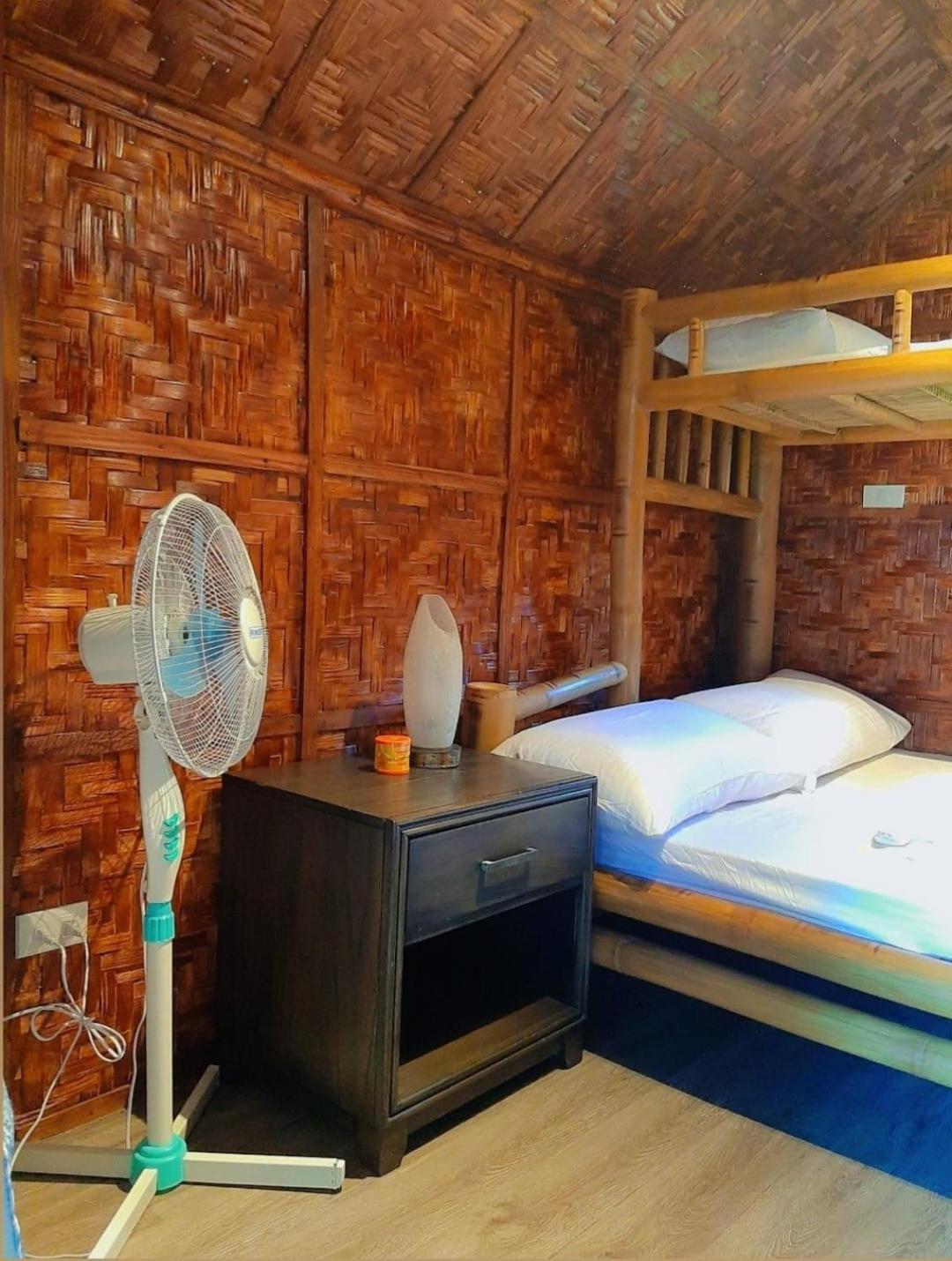 Jush Native And Glamping Hotell Dauis Exteriör bild