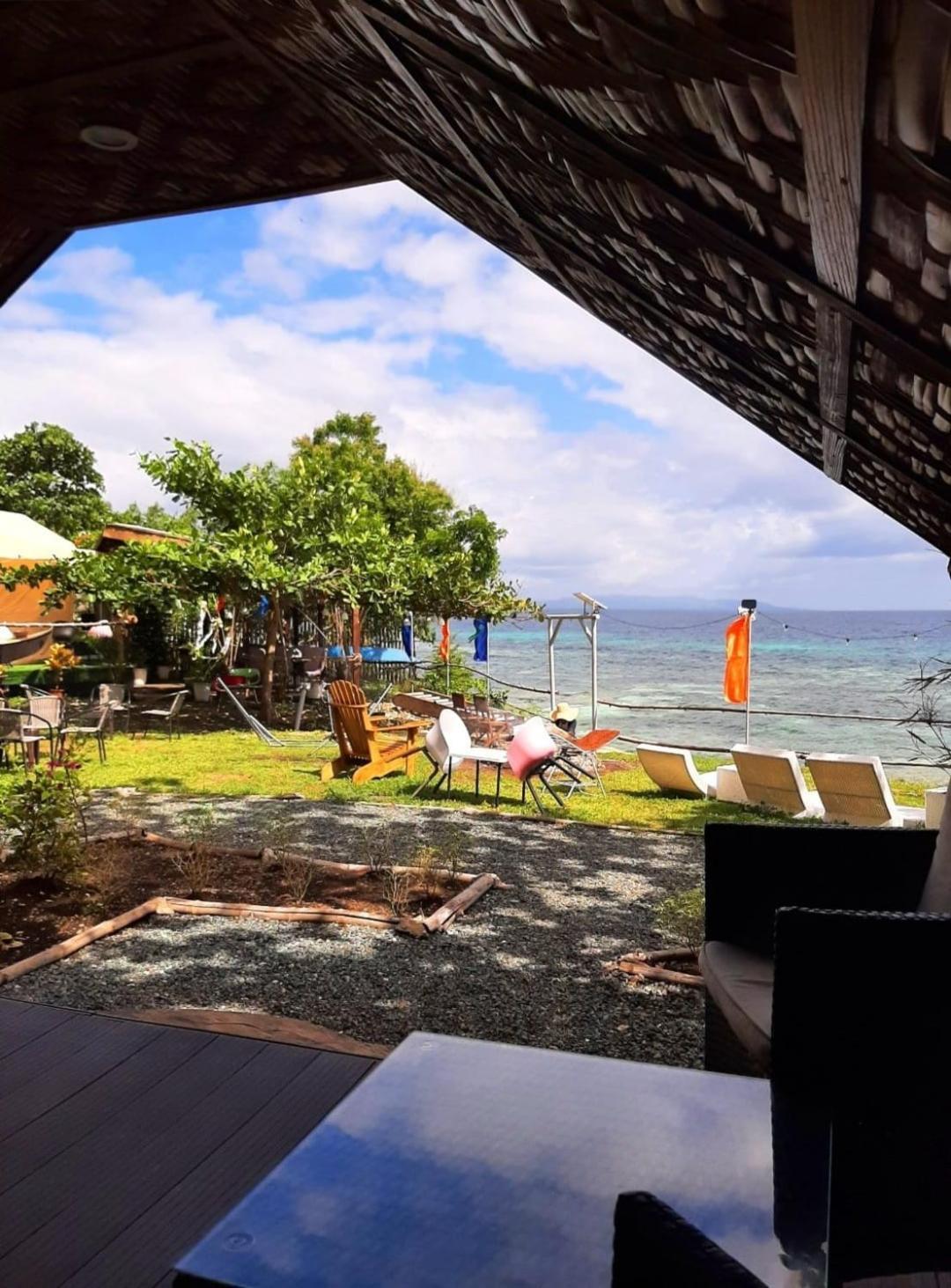 Jush Native And Glamping Hotell Dauis Exteriör bild