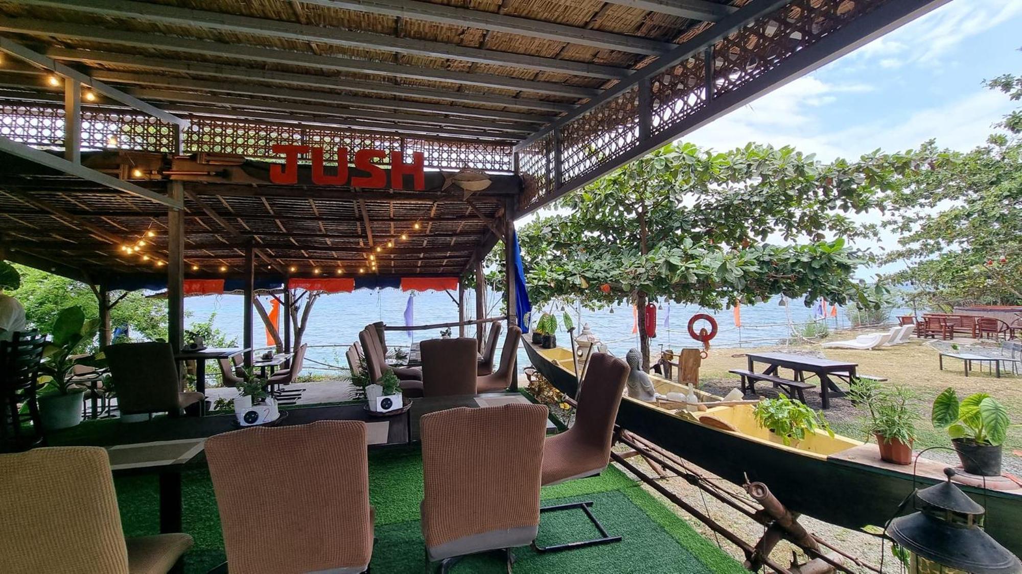 Jush Native And Glamping Hotell Dauis Exteriör bild