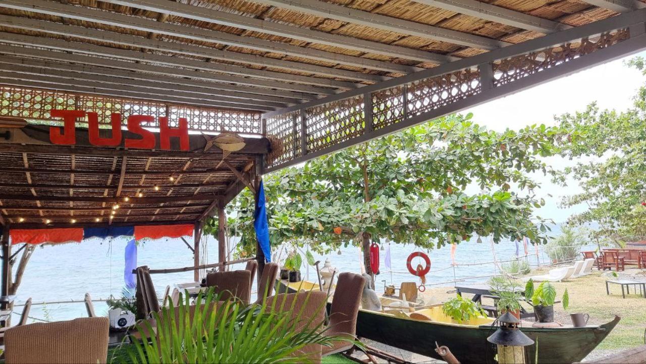 Jush Native And Glamping Hotell Dauis Exteriör bild
