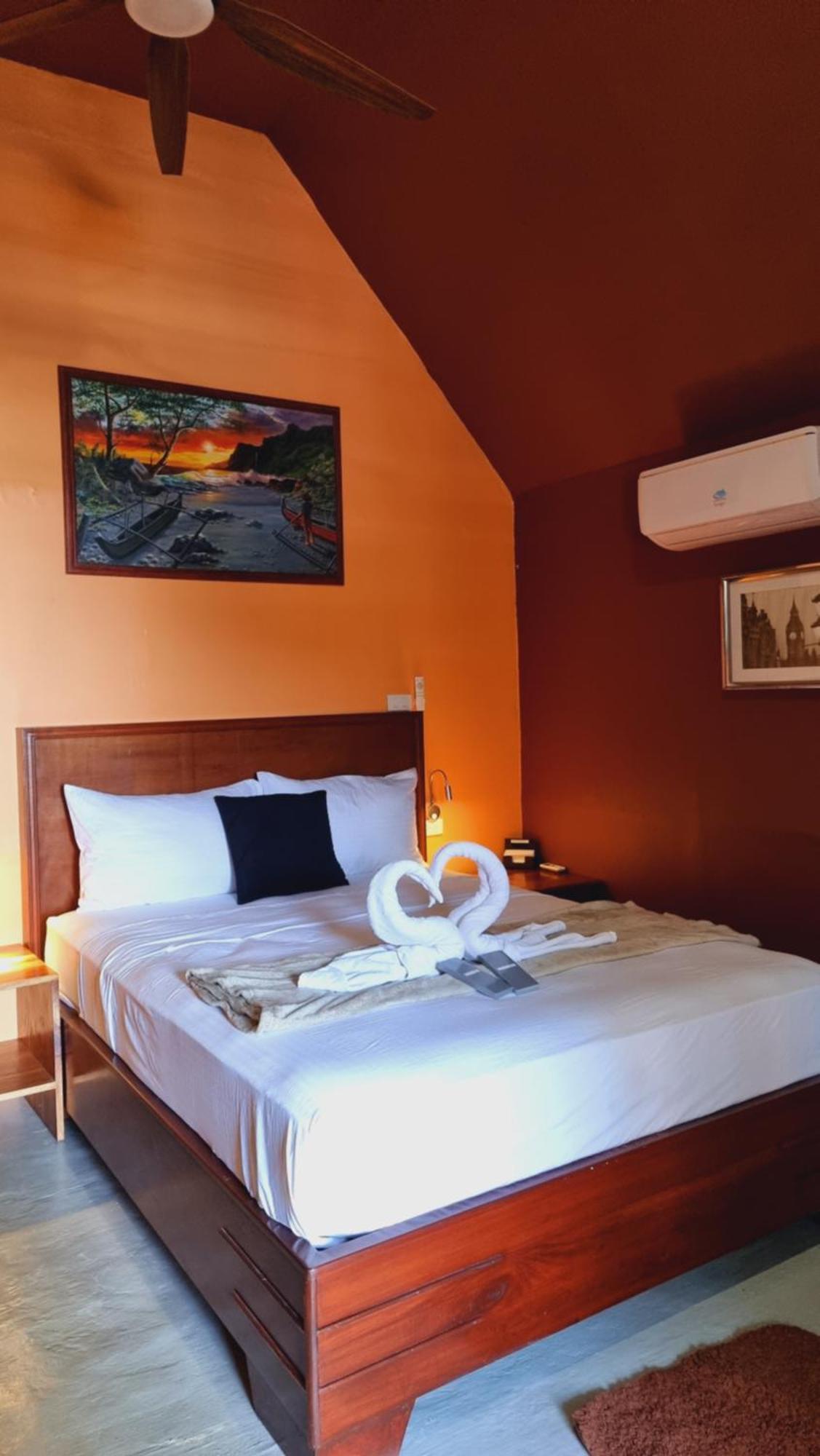 Jush Native And Glamping Hotell Dauis Exteriör bild