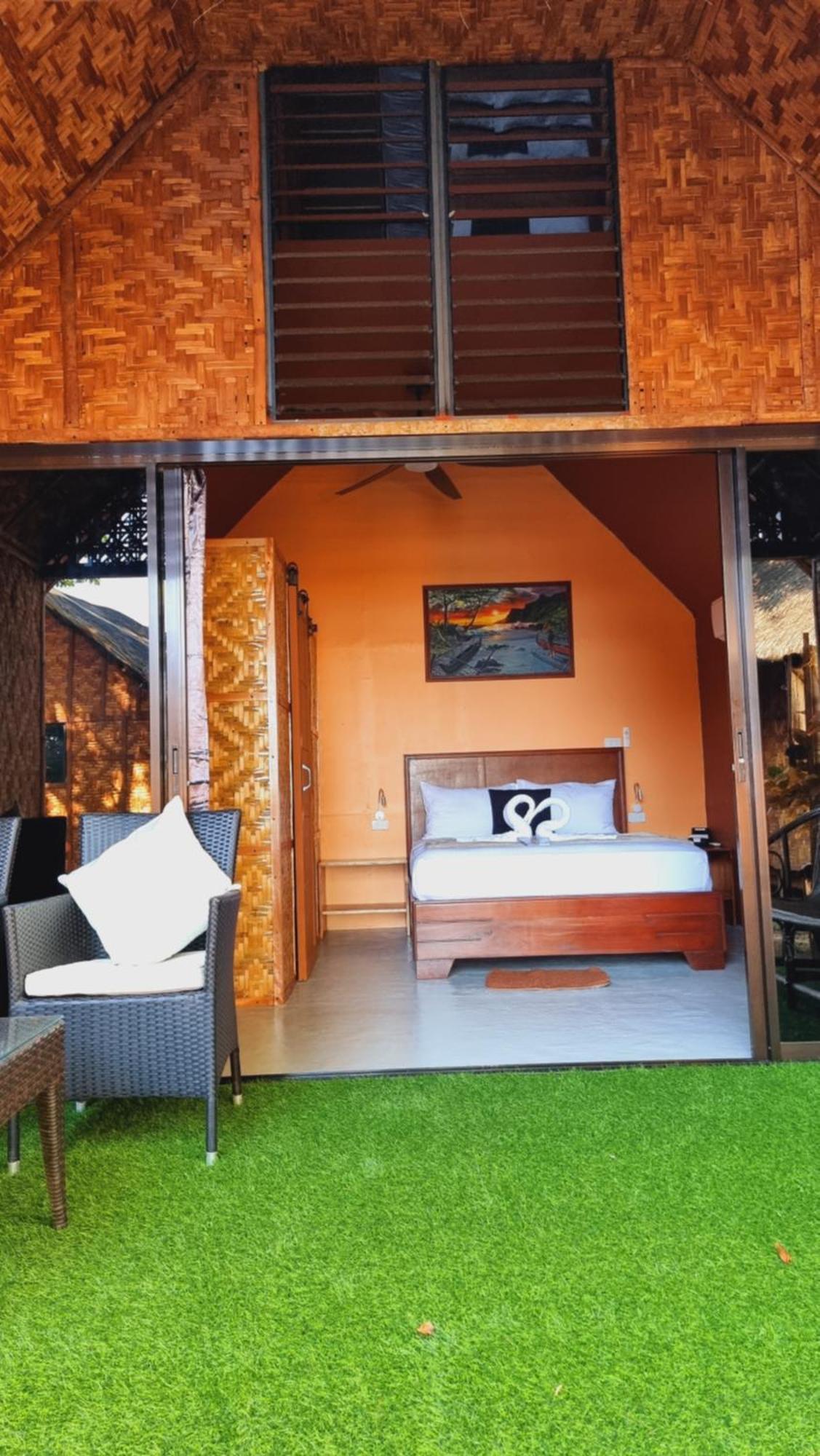 Jush Native And Glamping Hotell Dauis Exteriör bild