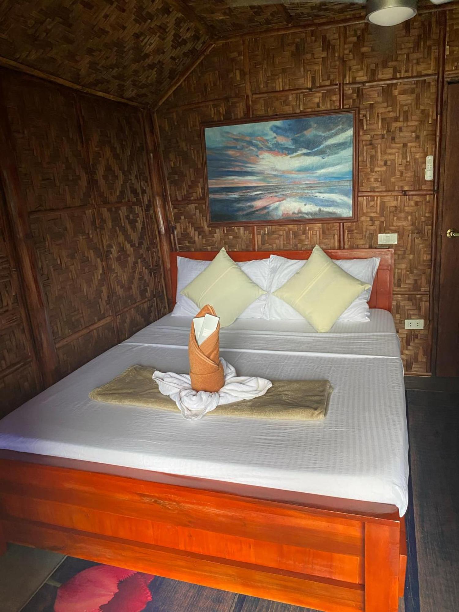 Jush Native And Glamping Hotell Dauis Exteriör bild