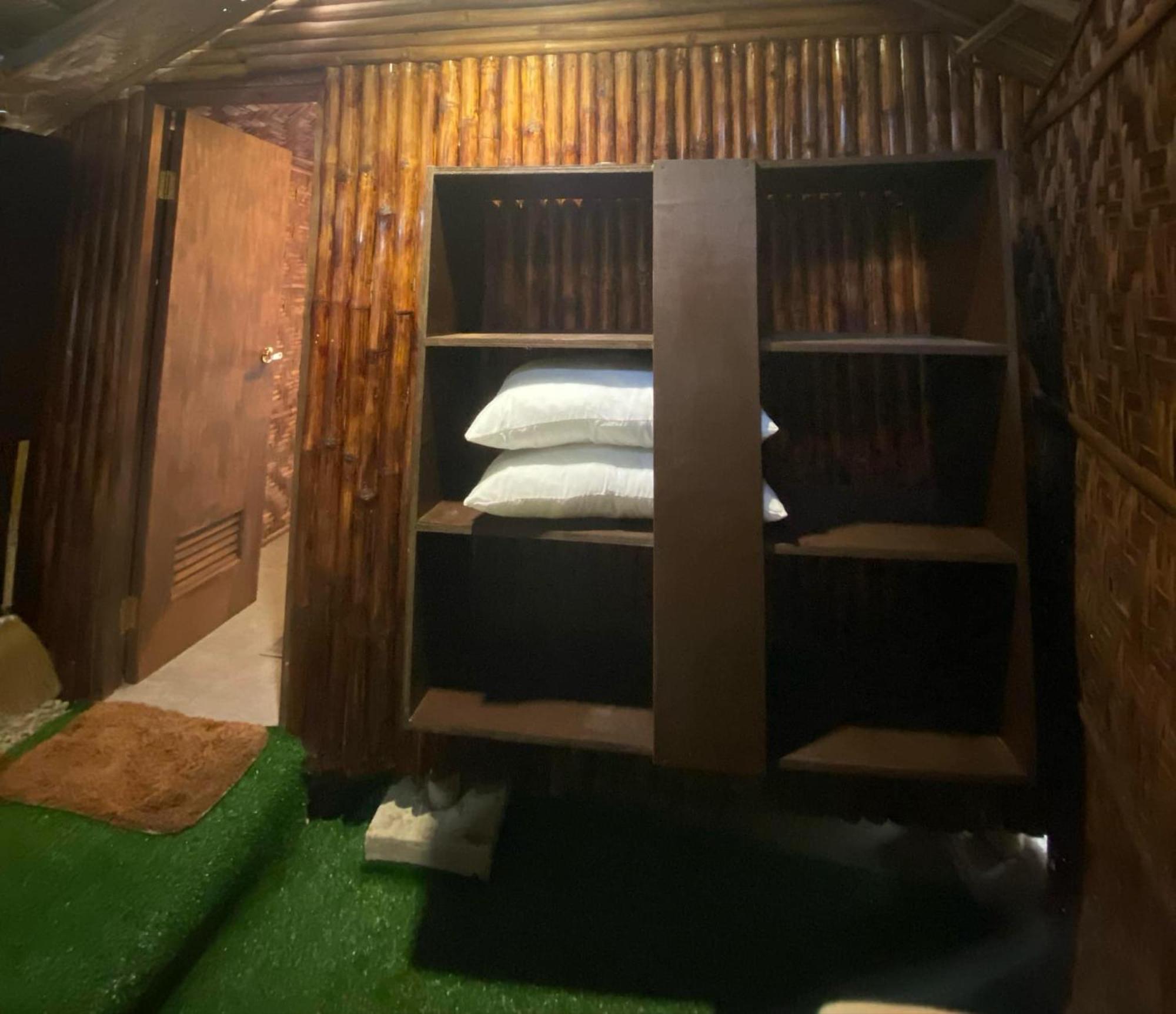 Jush Native And Glamping Hotell Dauis Exteriör bild